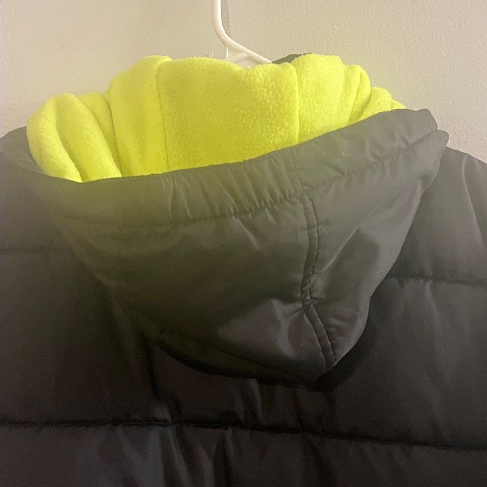 Nautica Kids Puffer Jacket in Black with Yellow Interior - Picture 7 of 7